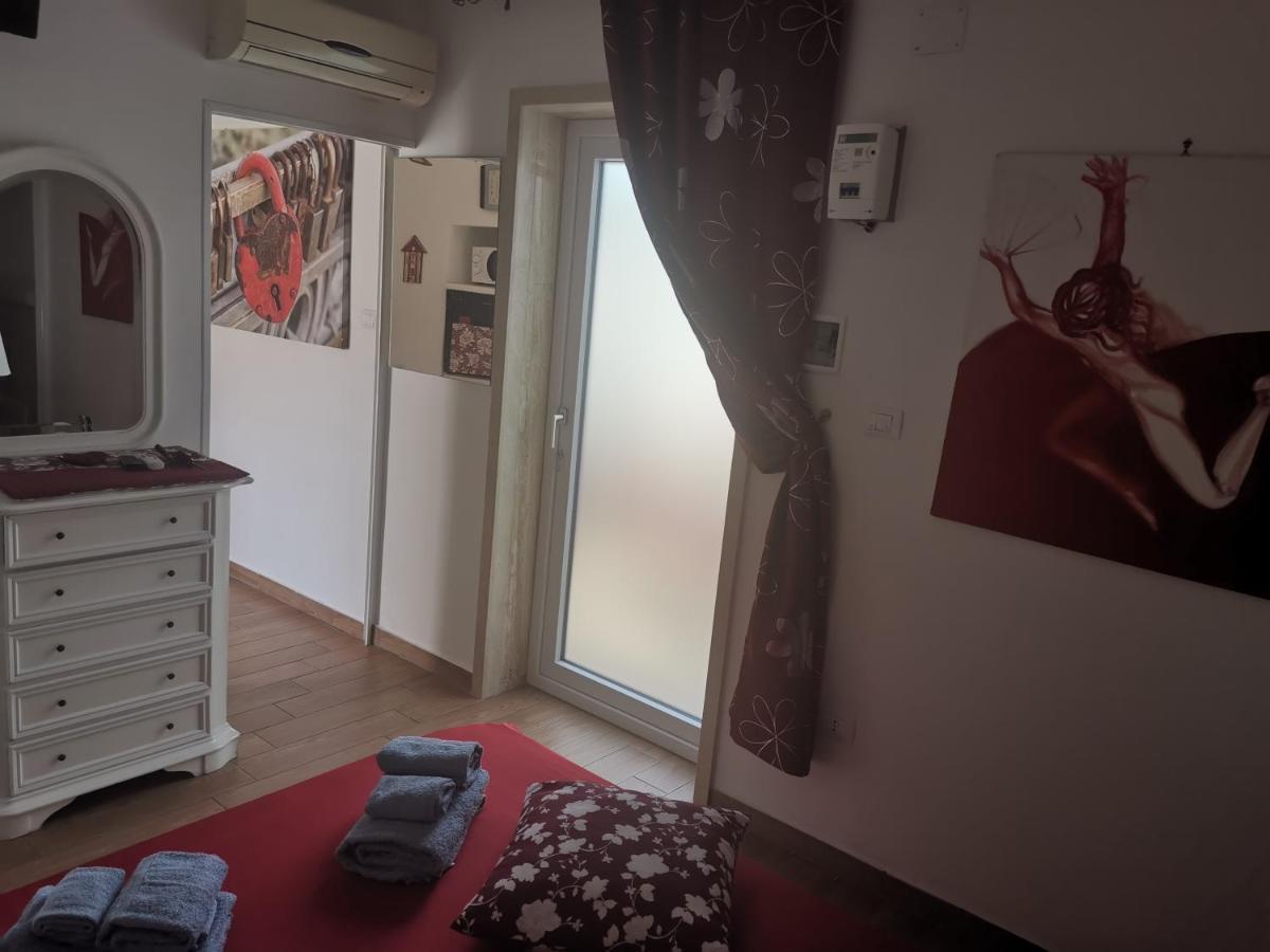 Villa Loriand Depandance Gallipolli Exteriör bild